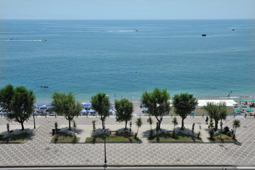 Hotel Pietra Di Luna Maiori Luaran gambar